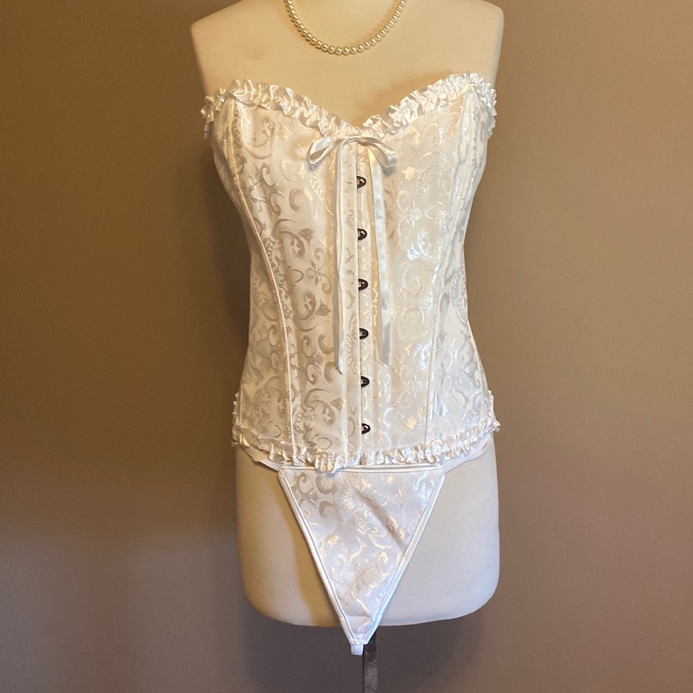 Beautiful NWOT jacquard bustier